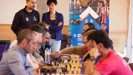 Imagen de Los participantes en la modalidad de ajedrez se dan cita en el anexo al Estadio Francisco Peraza