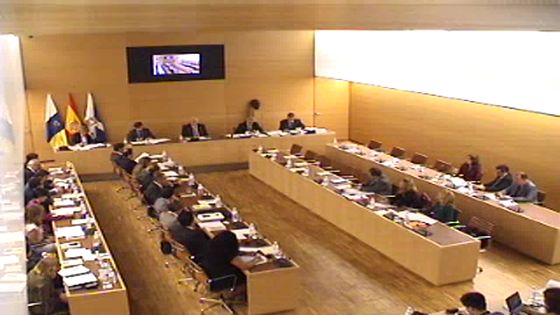 Imagen de Pleno extraordinario del Cabildo de Tenerife, 10 de noviembre de 2011