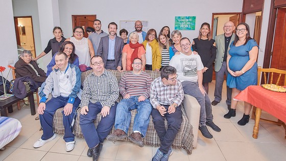 Imagen de El Cabildo y Trisómicos 21 inauguran el primer piso en Canarias para personas con Síndrome de Down 