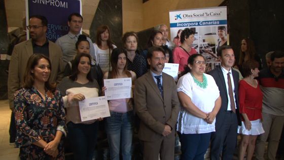 Imagen de Sinpromi y La Caixa entregan los diplomas de formación de 45 personas con dificultades de integración laboral